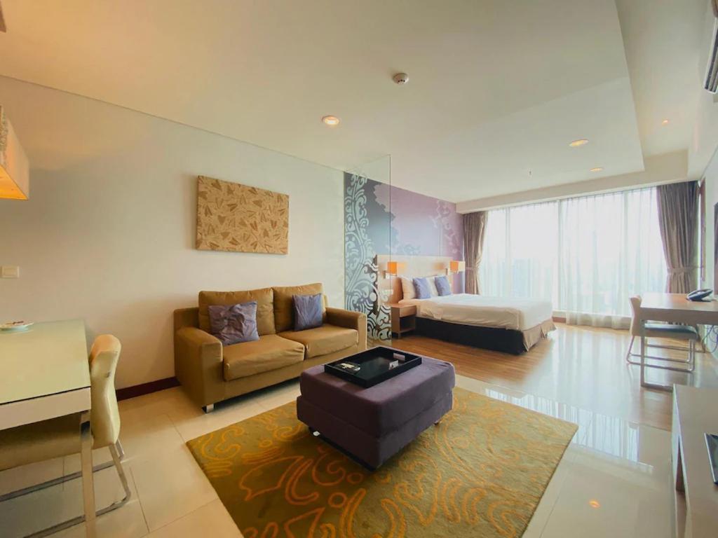 The H Tower Rasuna Suites Kuningan Jakarta By Villaloka Экстерьер фото
