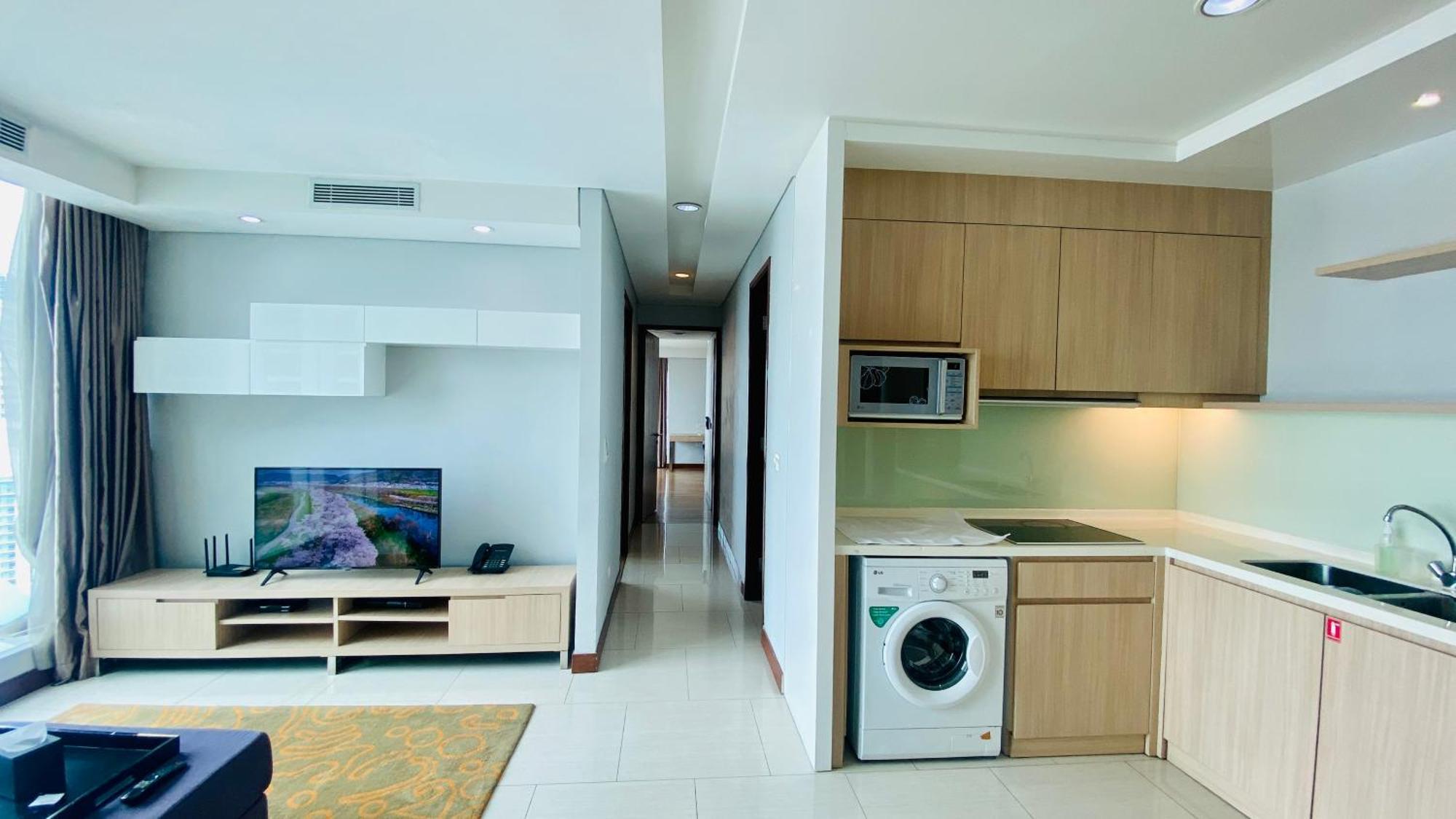 The H Tower Rasuna Suites Kuningan Jakarta By Villaloka Экстерьер фото