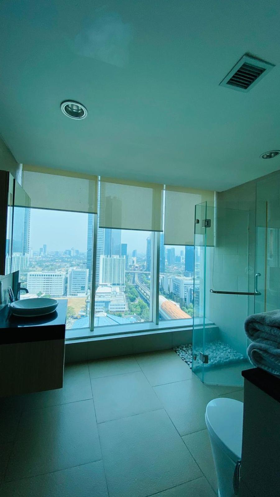 The H Tower Rasuna Suites Kuningan Jakarta By Villaloka Экстерьер фото
