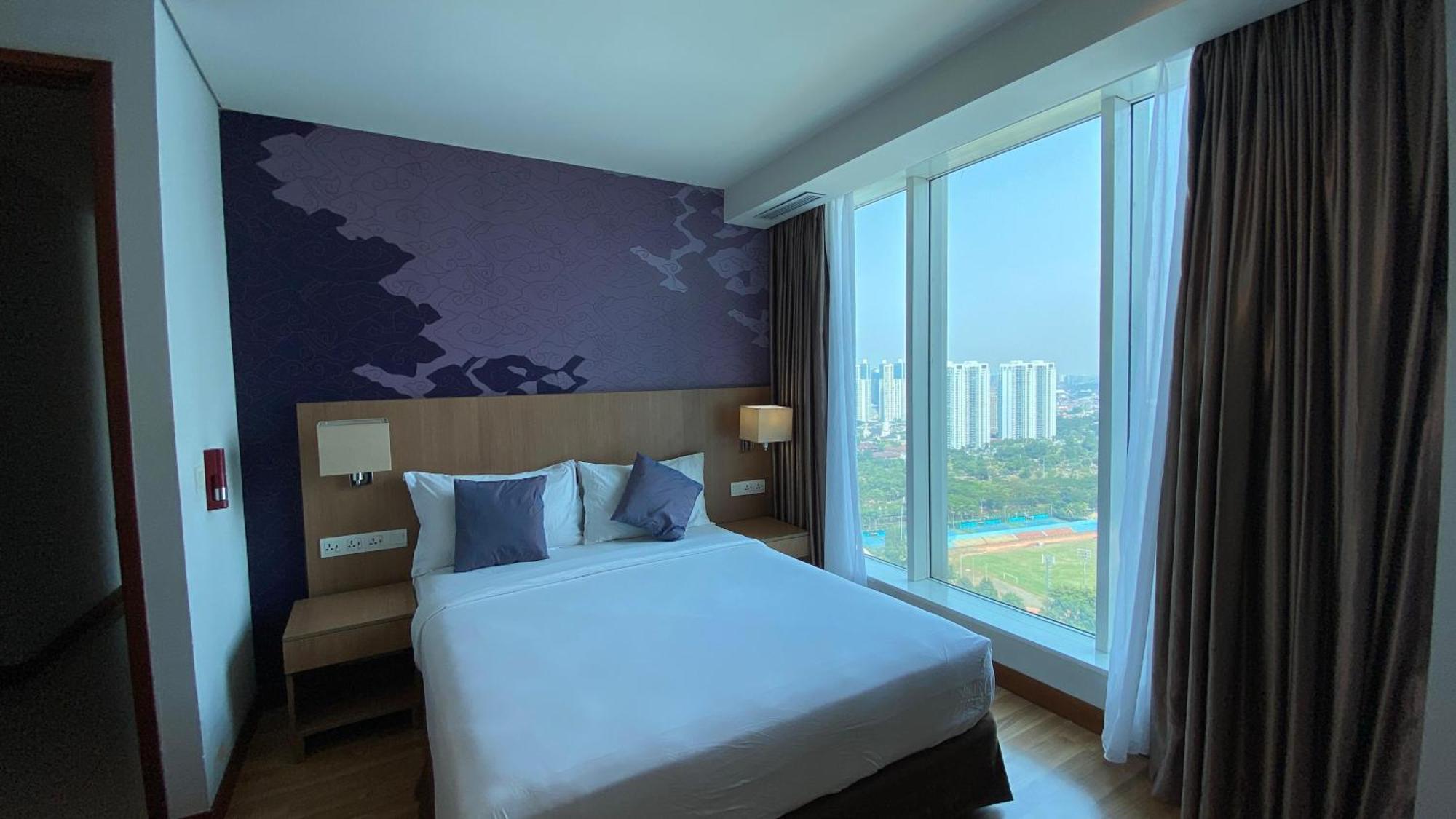 The H Tower Rasuna Suites Kuningan Jakarta By Villaloka Экстерьер фото
