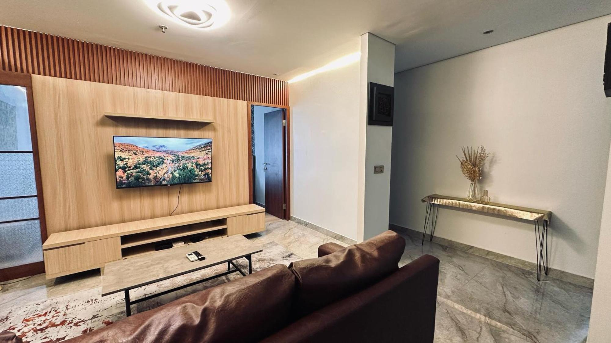 The H Tower Rasuna Suites Kuningan Jakarta By Villaloka Экстерьер фото